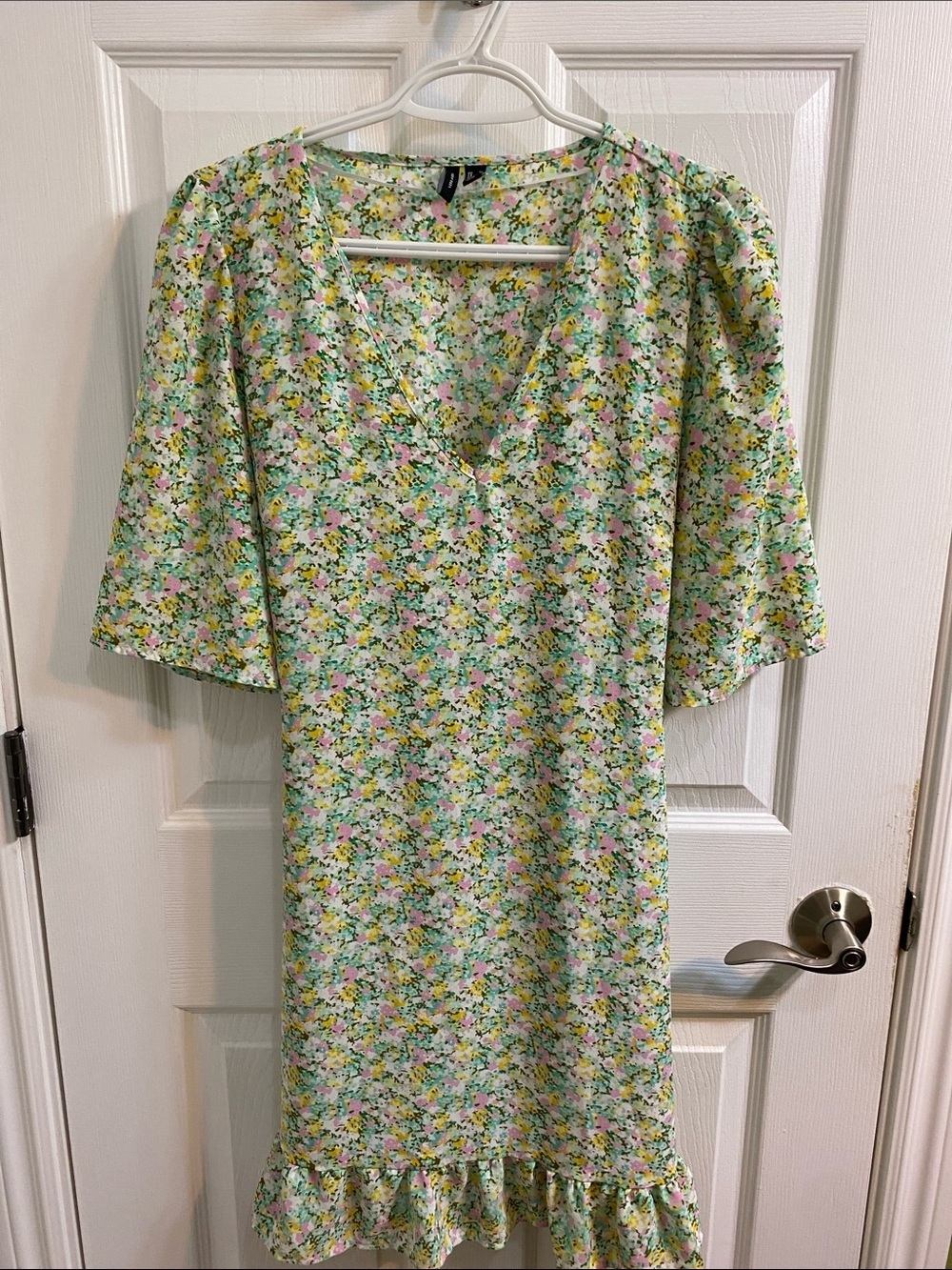 Vero Moda Pastel V Neck Floral Ruffle Hem Tie Back Spring Dress Women’s Large - Picture 2 of 10